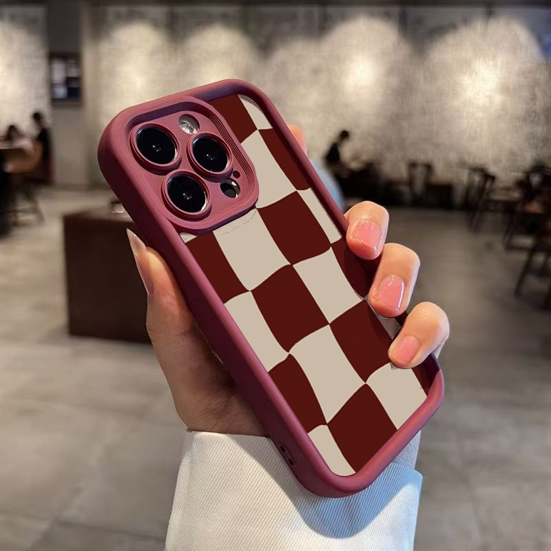 ワインレッドの変形グリッド柄iPhoneケース (iPhon - Wine & Beer Shop Photos のレビューと価格